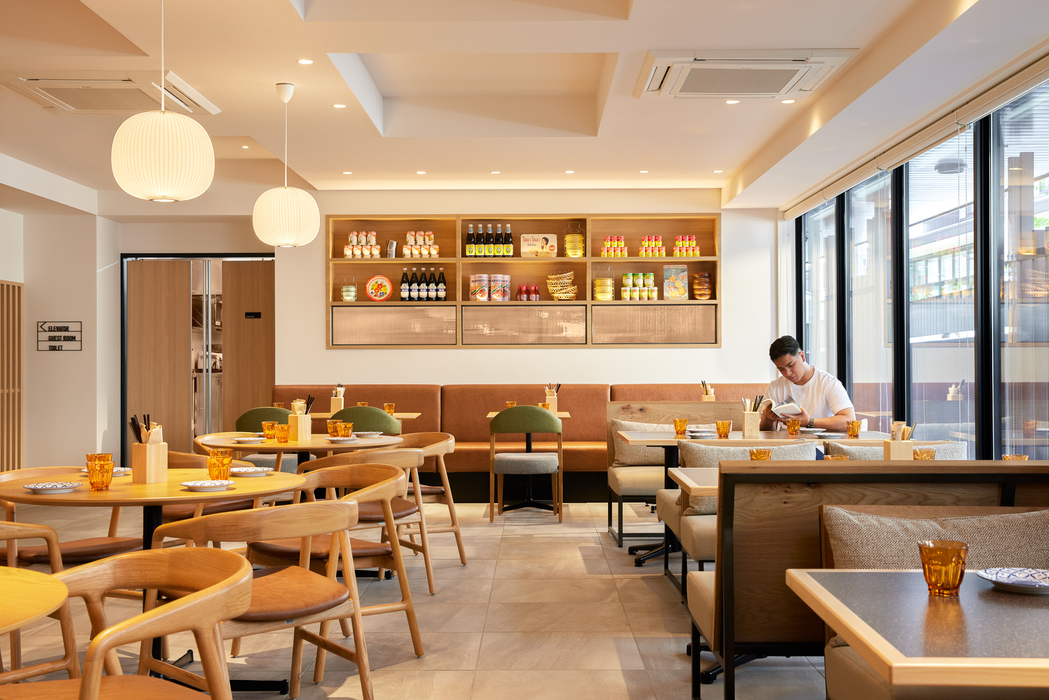 Restaurant2