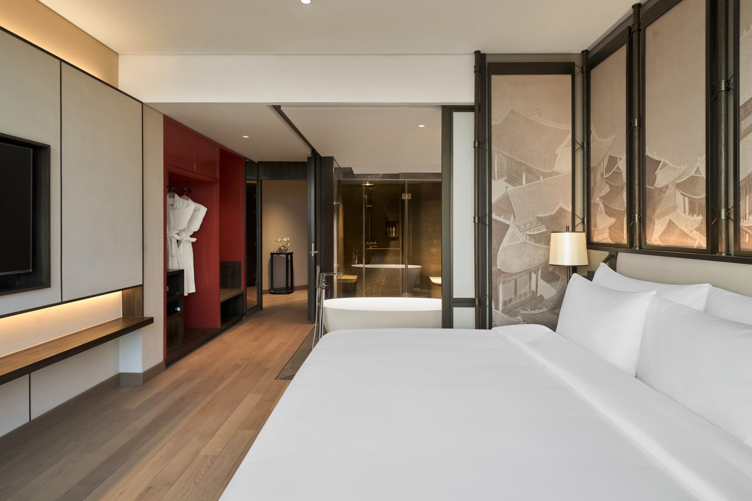 dusit-le-palais-tu-hoa-hanoi-accommodation-one-bedroom-suite-one-king-bedroom