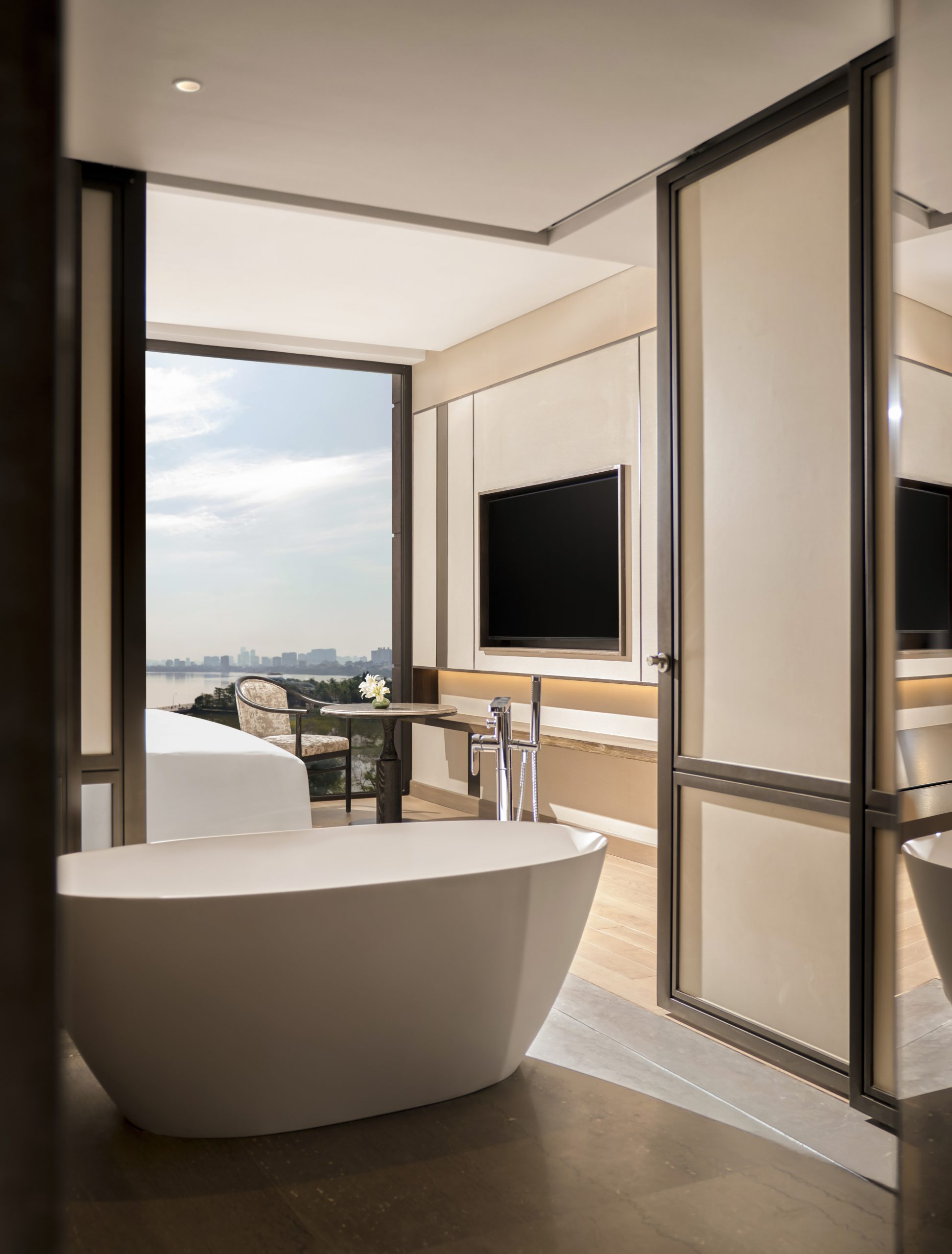 dusit-le-palais-tu-hoa-hanoi-accommodation-one-bedroom-suite-one-king-experience