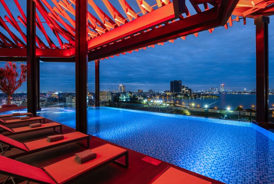 Outdoor swimming pool