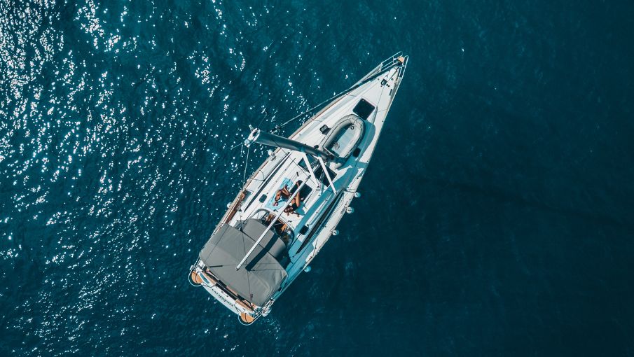 boat (905 x 510 px)