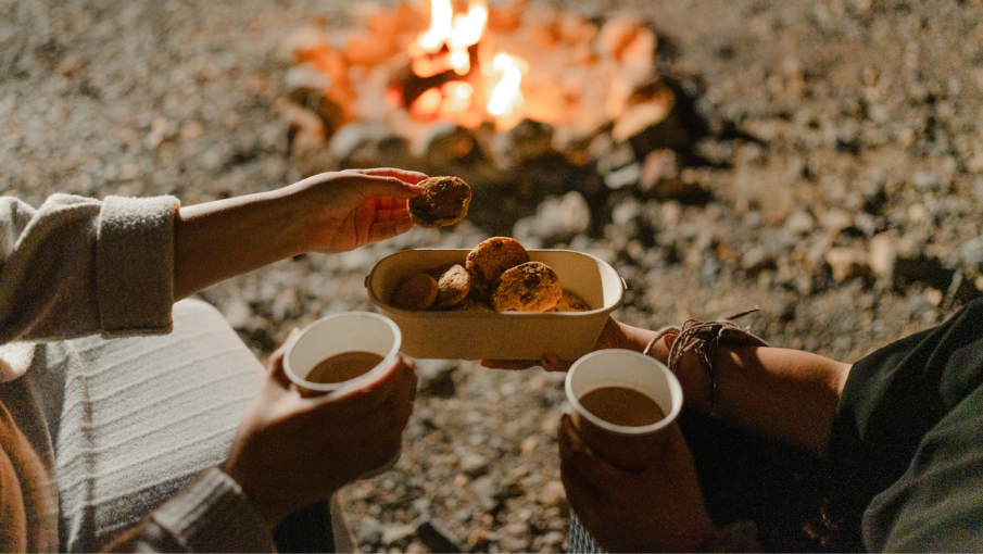 Under Stars (905x510px)