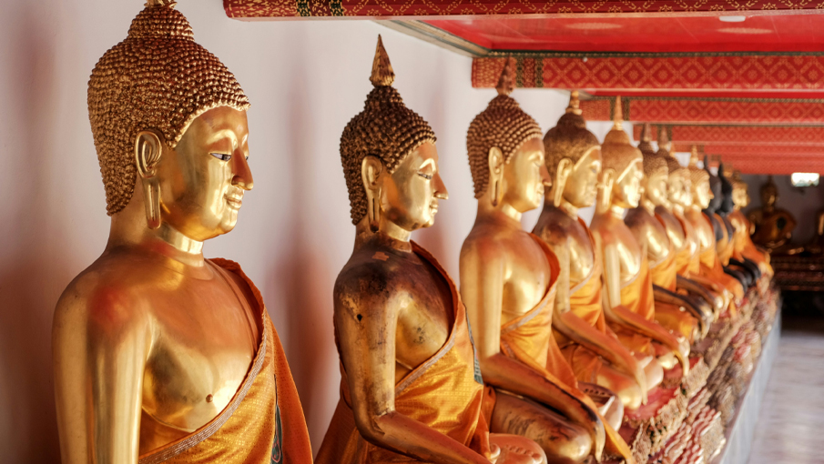 gold buddha statue-wat pho 905x510