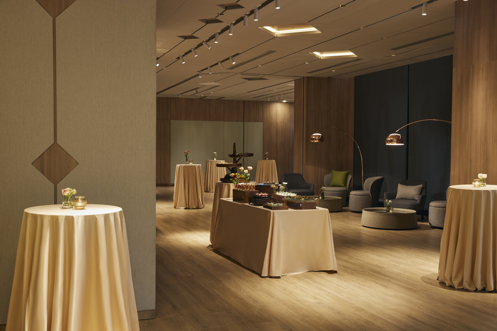 dusit-d2-samyan-function-room-cocktail-overview