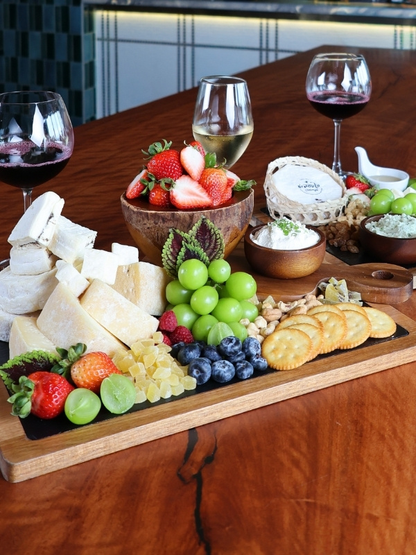 Cheese & Wine28