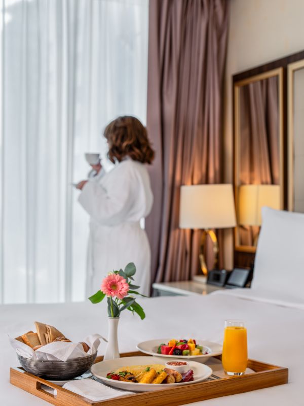 Hero Image Mobile (600 x 800 px) (9)