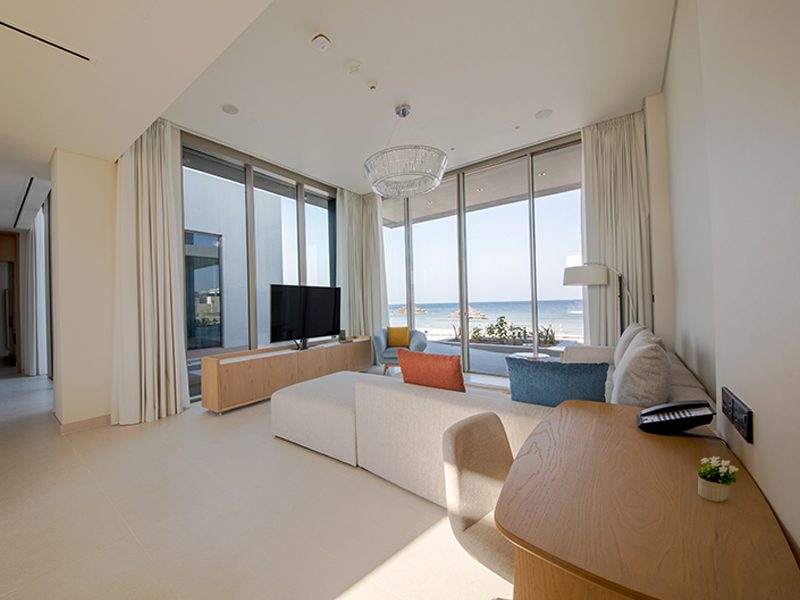 One Bedroom Ocean Villa With Hot Tub