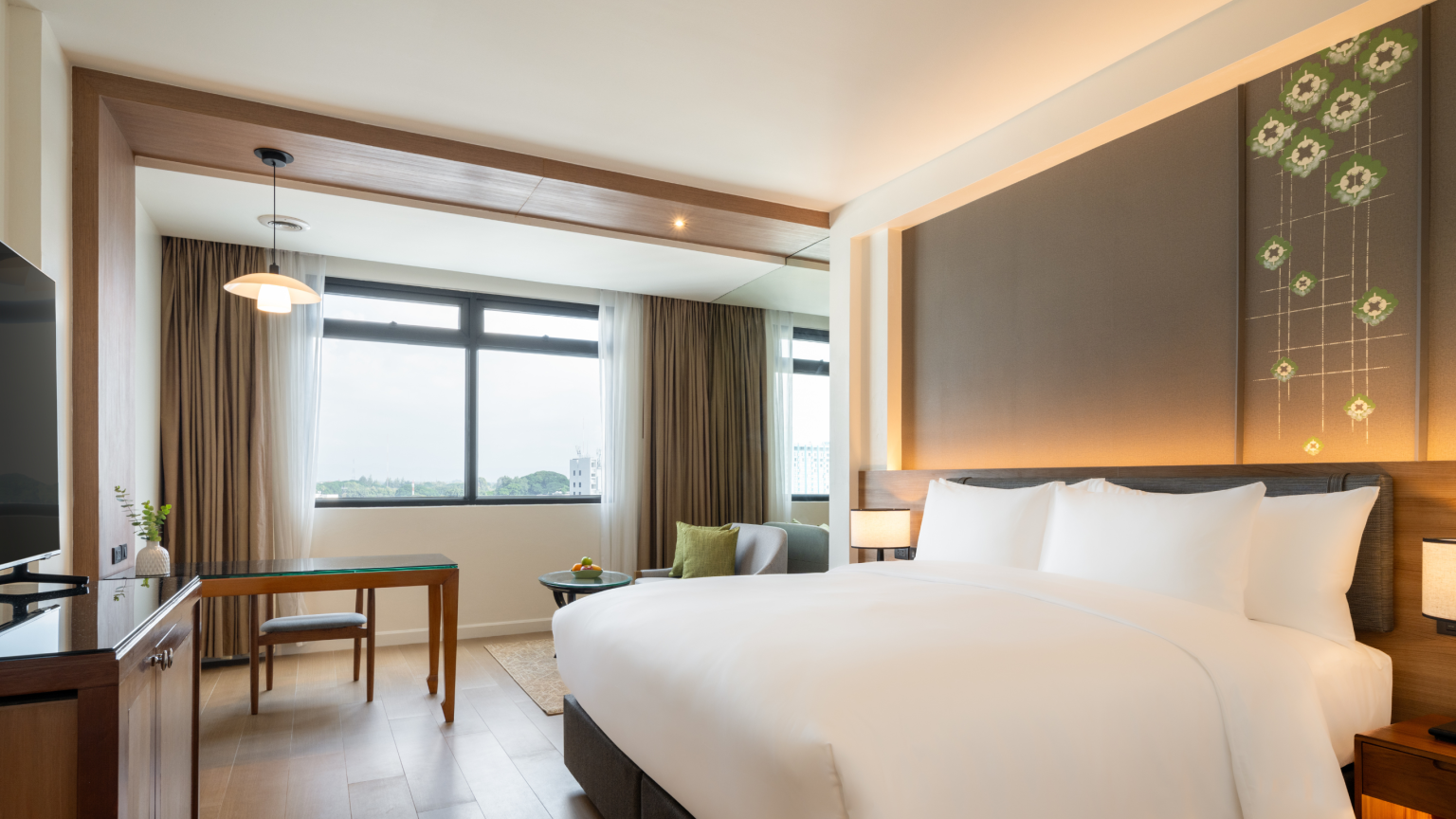 dusit-princess-chiang-mai-hotel-near-night-bazaar