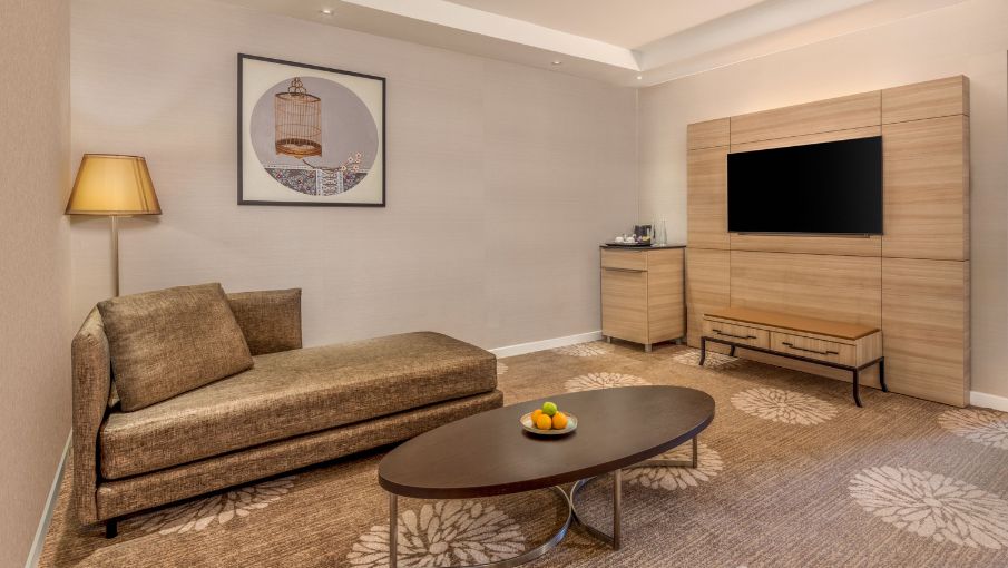 Junior Suite Lounge