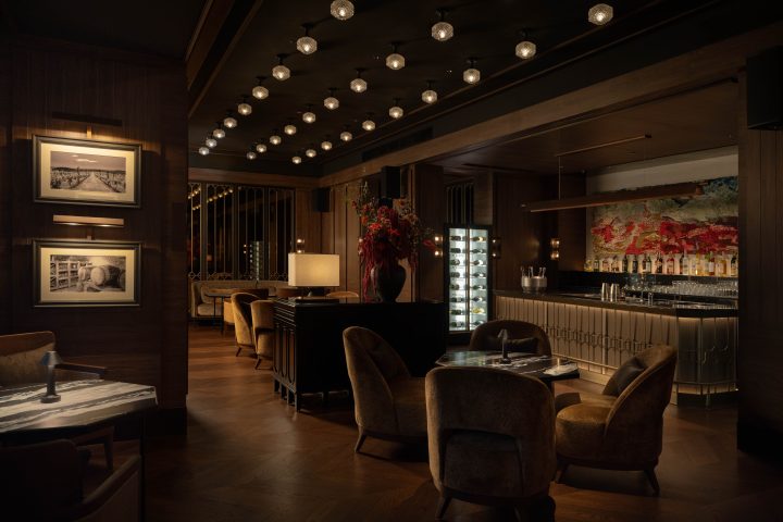 dusit-thani-bangkok-dining-cannubi-by-umberto-bombana-bar-overview