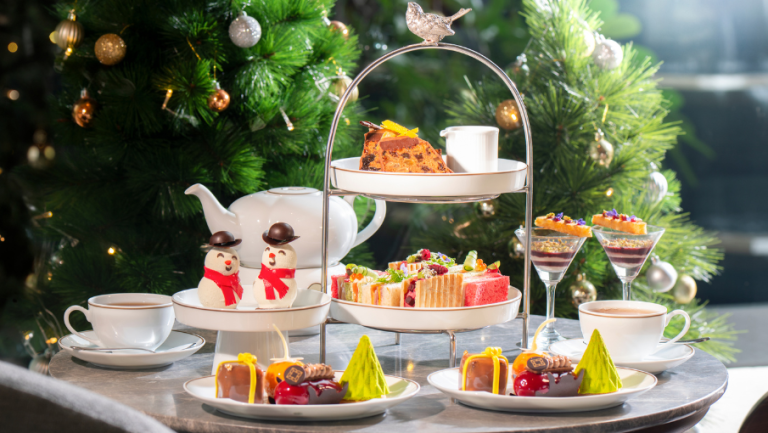 Dusit-thani-bangkok-offer-festive-afternoonea-set-hor