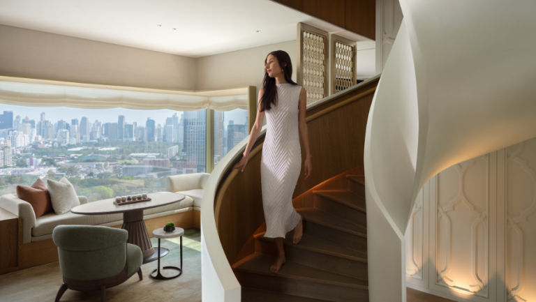 bangkok-room-duplex-stair