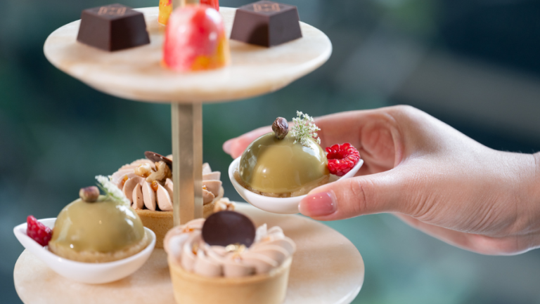 grand-lobby-bar-afternoon-tea-nuts (2)