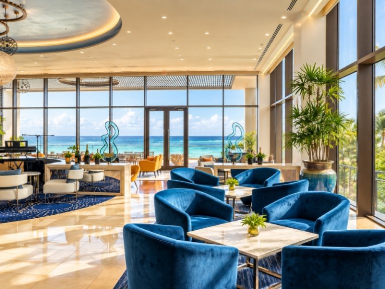 Lobby Lounge 6