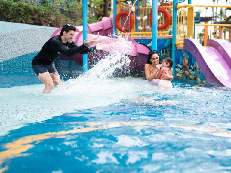 family pool 3
