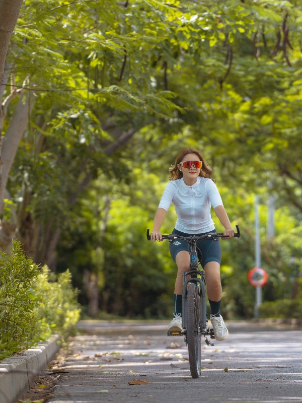 Bicycle 600x800