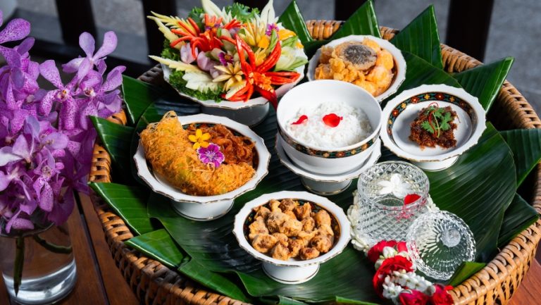 Royal Thai Khao Chae_905x510_002