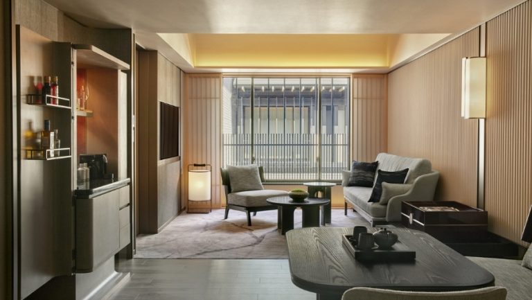 Hero Image 905x510 (51)