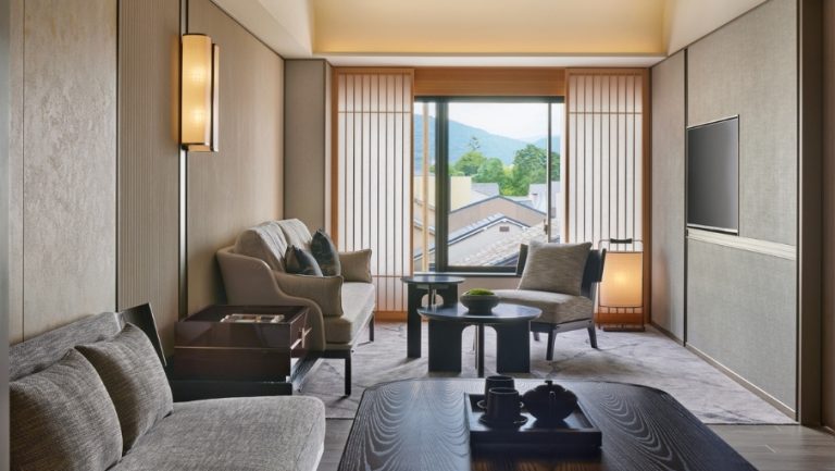 Hero Image 905x510 (89)