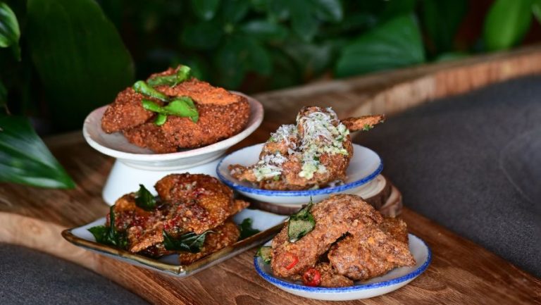 Gallery Chicken Wings