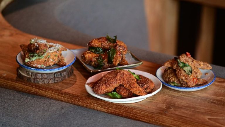 Gallery Chicken Wings