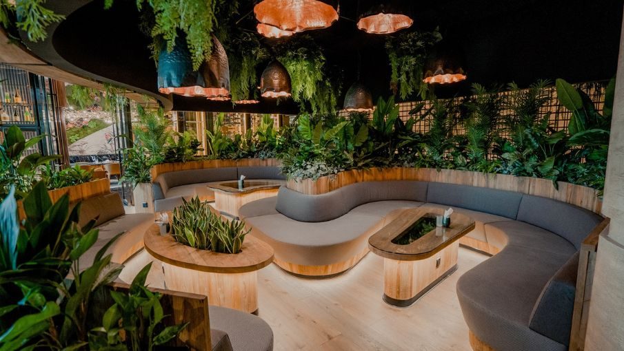 Legends Bar