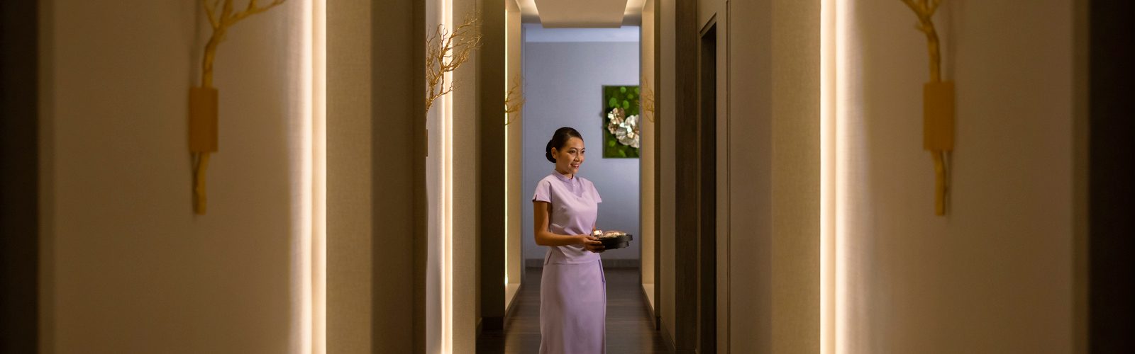 Devarana-Spa-with-staff