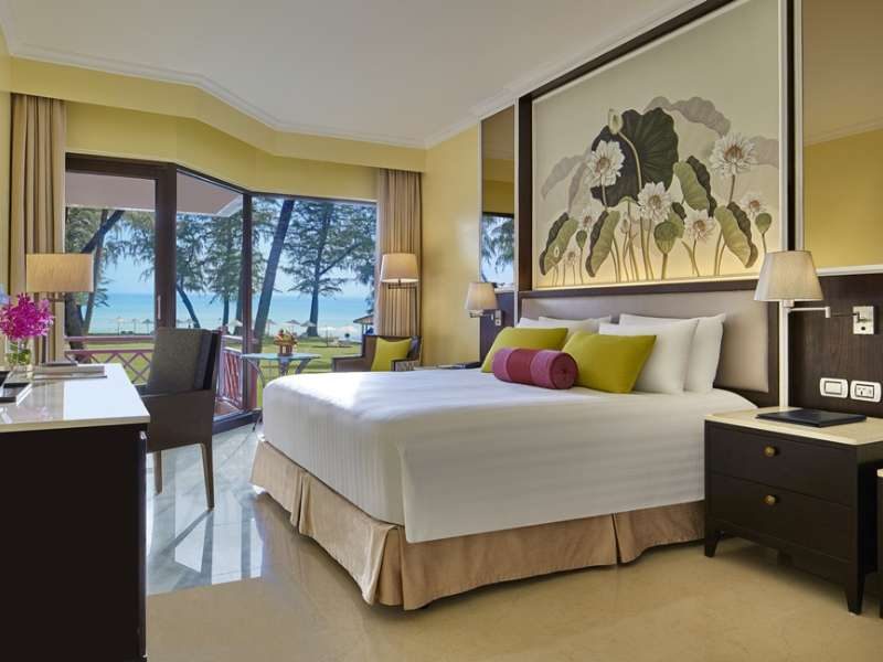 Premier Ocean Front Room