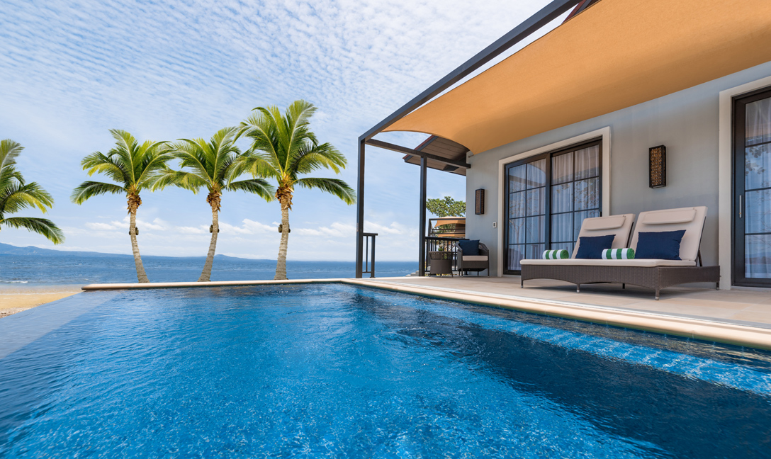 One-Bedroom-Seafront-Suite-with-Pool