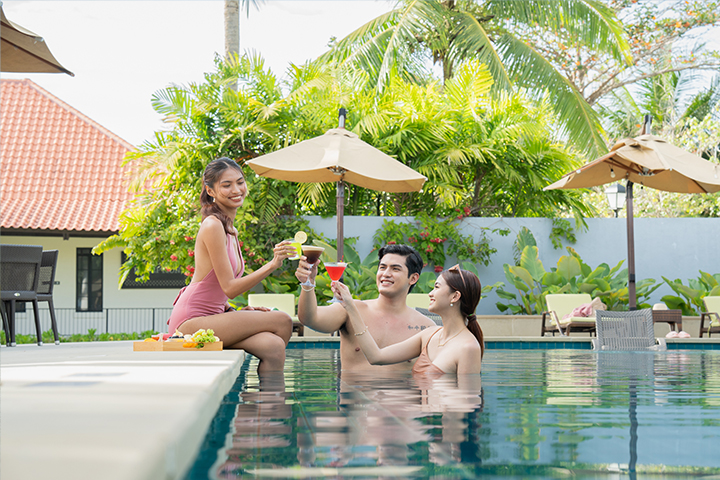 Poolside Chillout