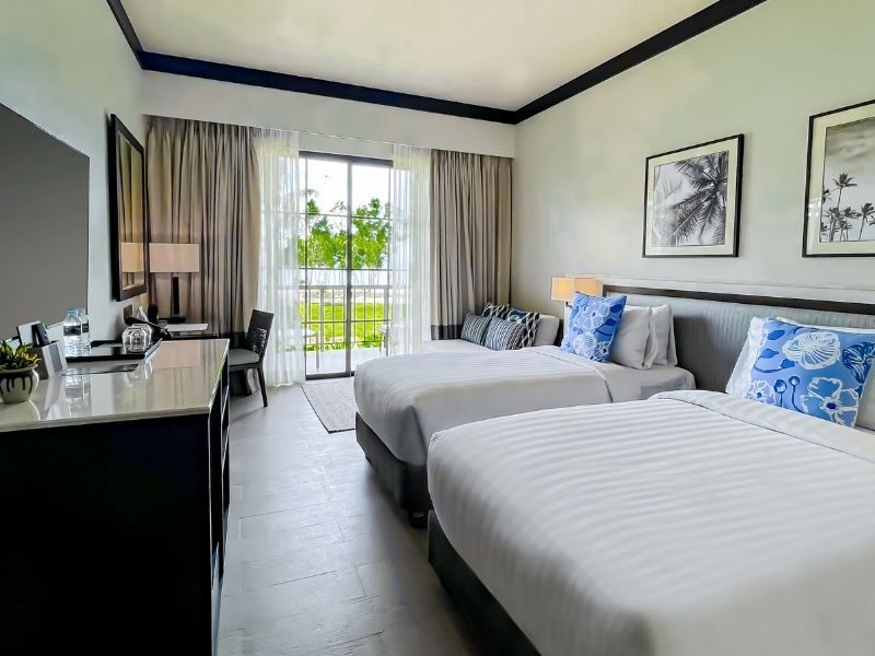 Deluxe with Garden Balcony