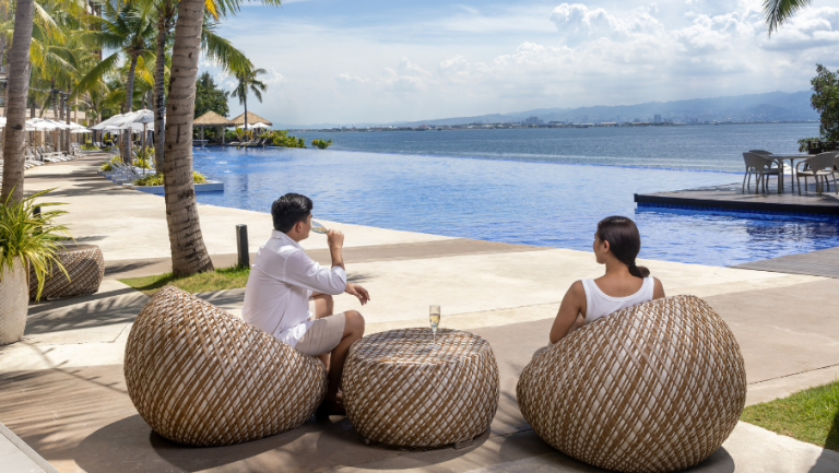 Infinity Pool - Lifestyle