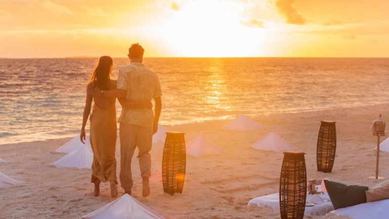 Month of love offer Hero Image 905 x 510