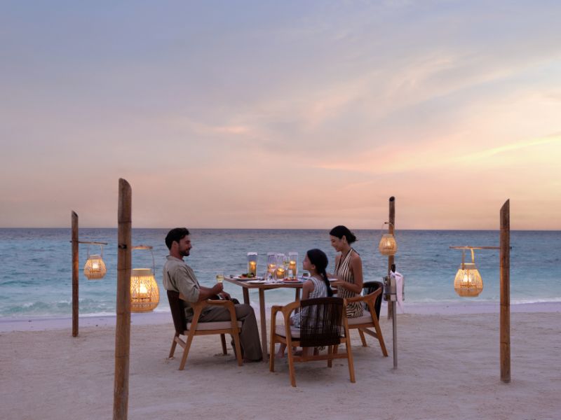 Borderless Dining-Family