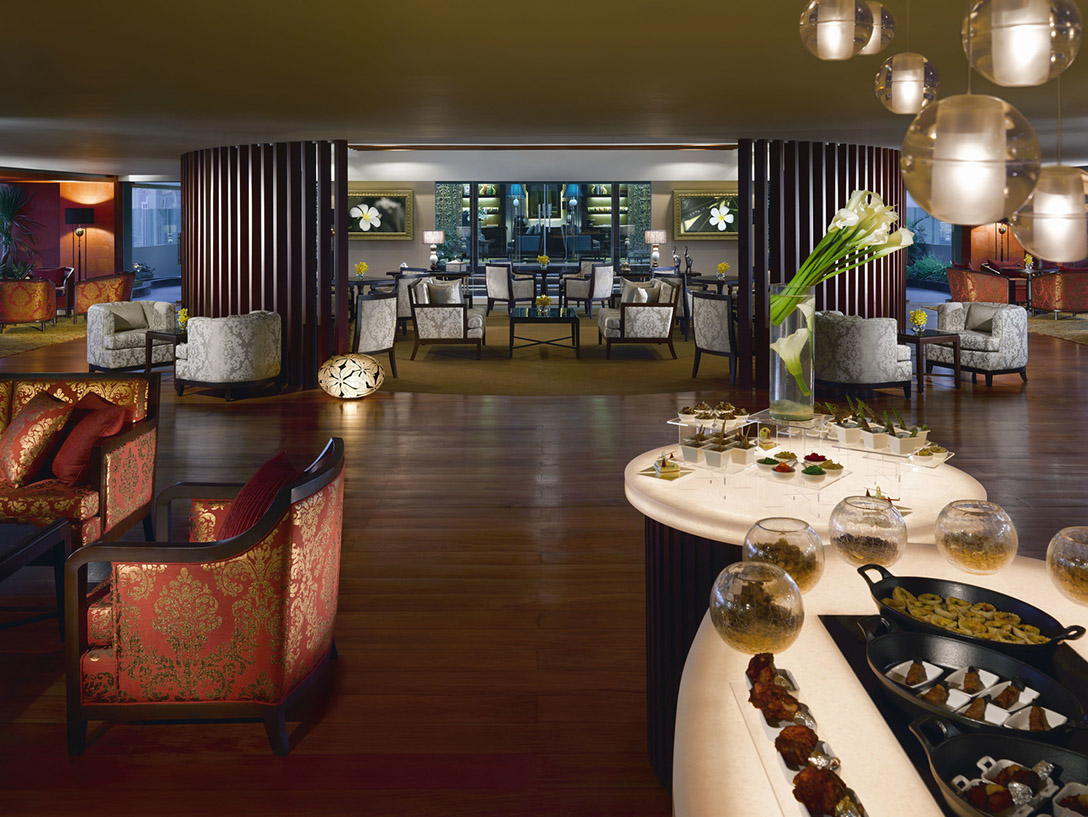 dusit-thani-manila-club-lounge-A
