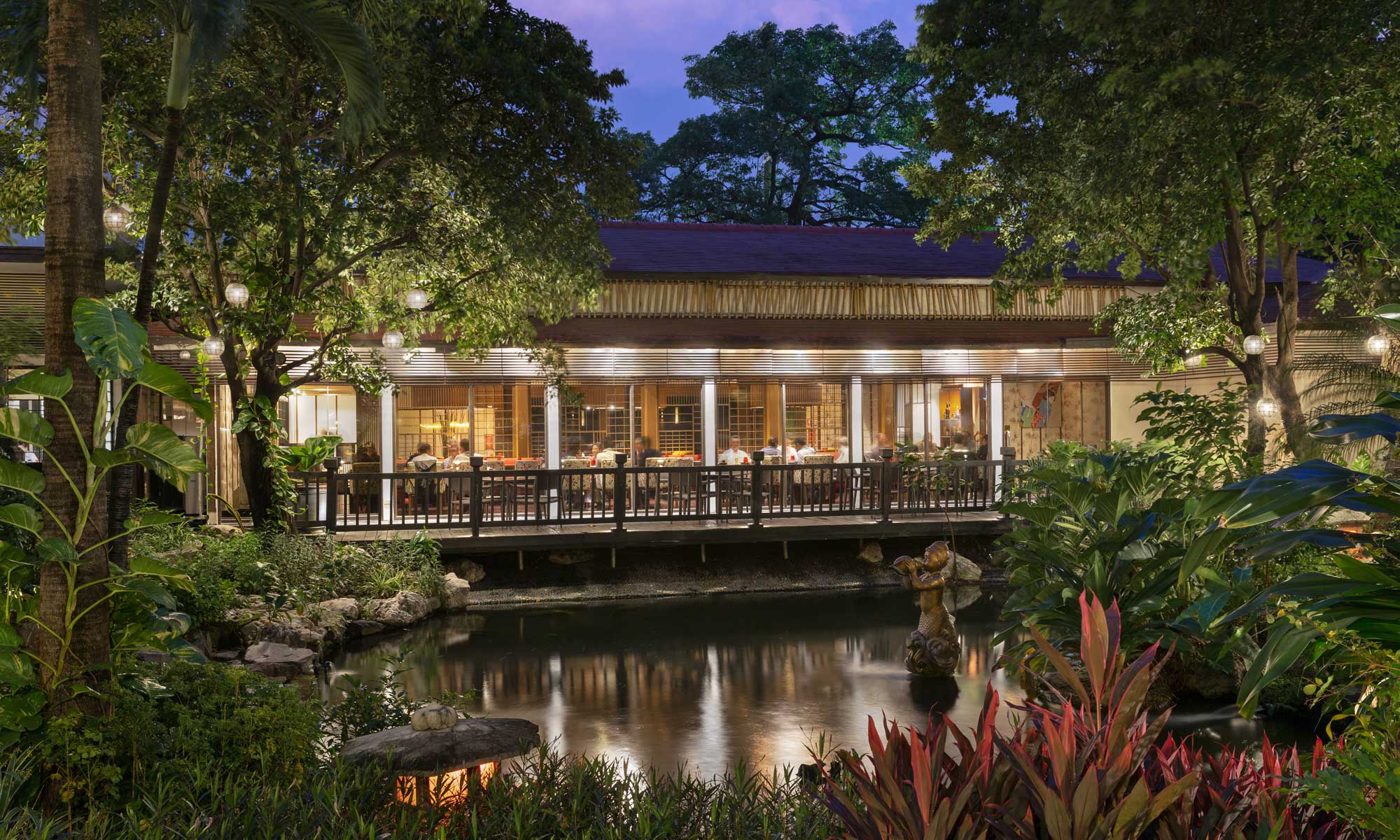 dusit-thani-manila-Dining-Umu-Exterior