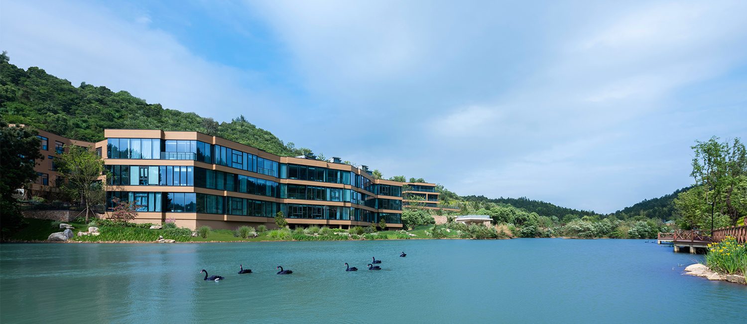 Dusit Hero Image