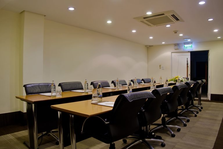 Dusit 2 - Meeting /Secretariat Room