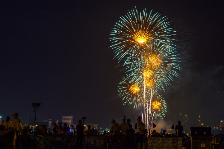 DTPA-website-offer-720x480px-Pattaya Fireworks Fest dinner (2)