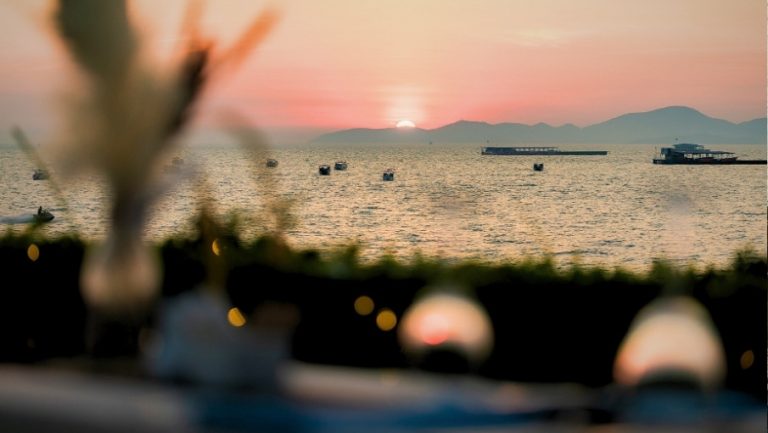 DTPA-website-offer905x510px-The Bay Restaurant (1)