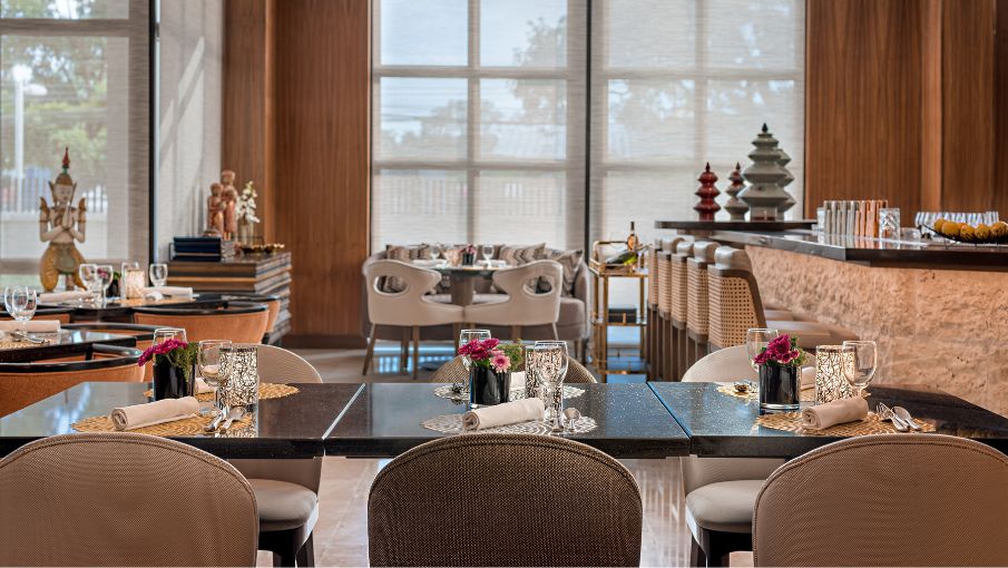 Dusit Thani Residence Davao, Benjarong Bar and Restaurant