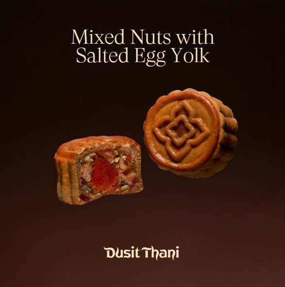 Mixed Nuts with Salt Egg Yolk
